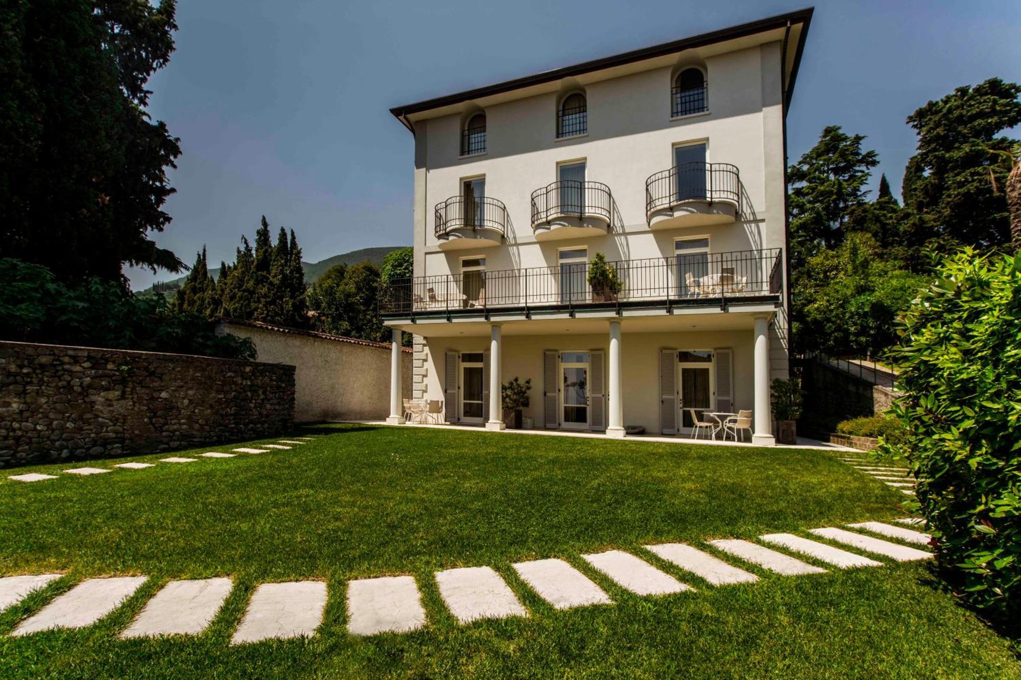 One-Bedroom Apartment Separate Building